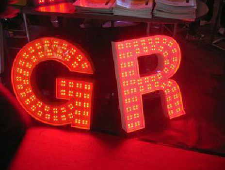 鄂州LED发光字常见的安装误区。